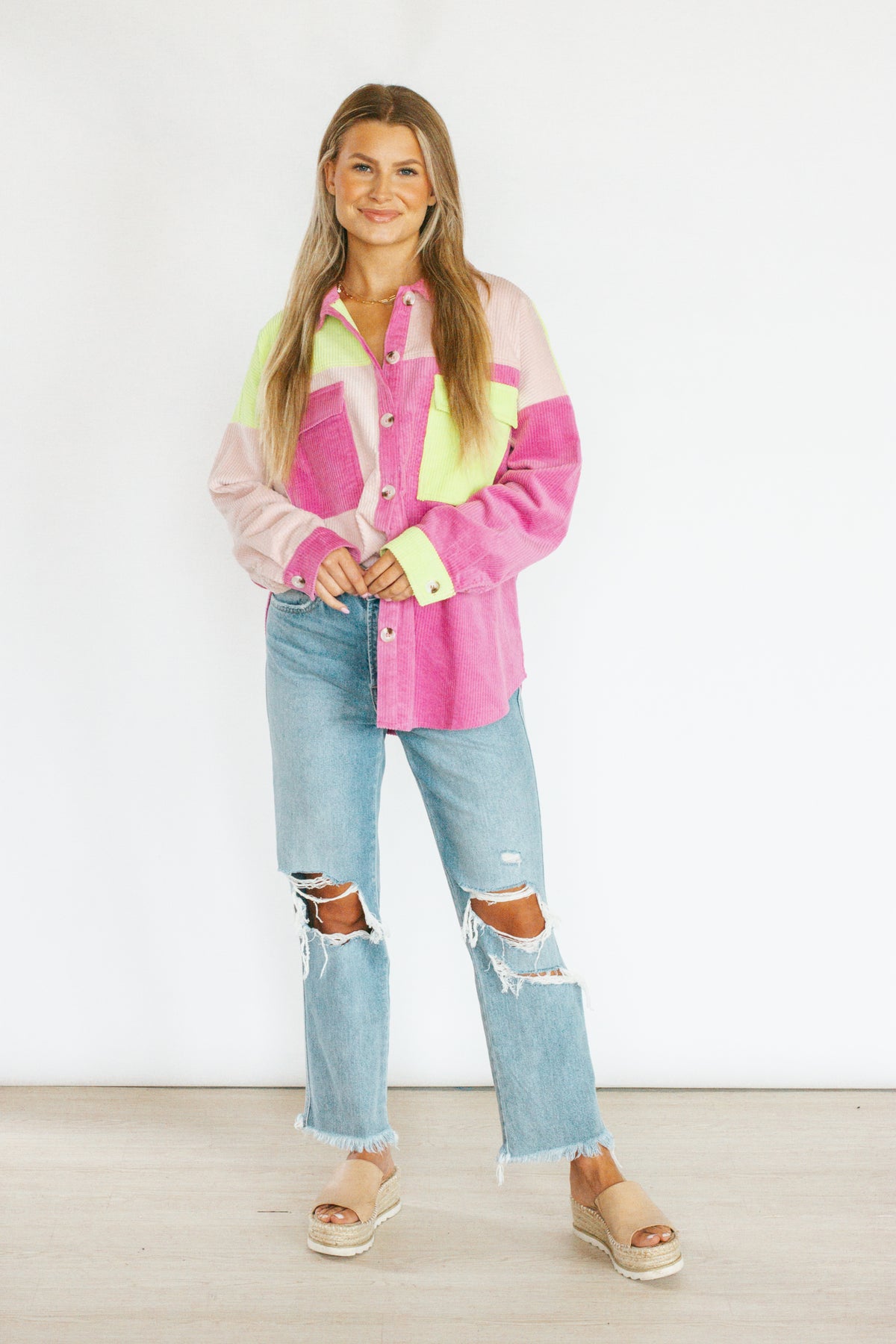 Apricot Lane Louisville - Chillier temps on #Thurby mean a denim jacket is  an easy #musthave for staying warm at the track! Pair with fun accessories  for chic southern style! #shoplocal #derbyweek #