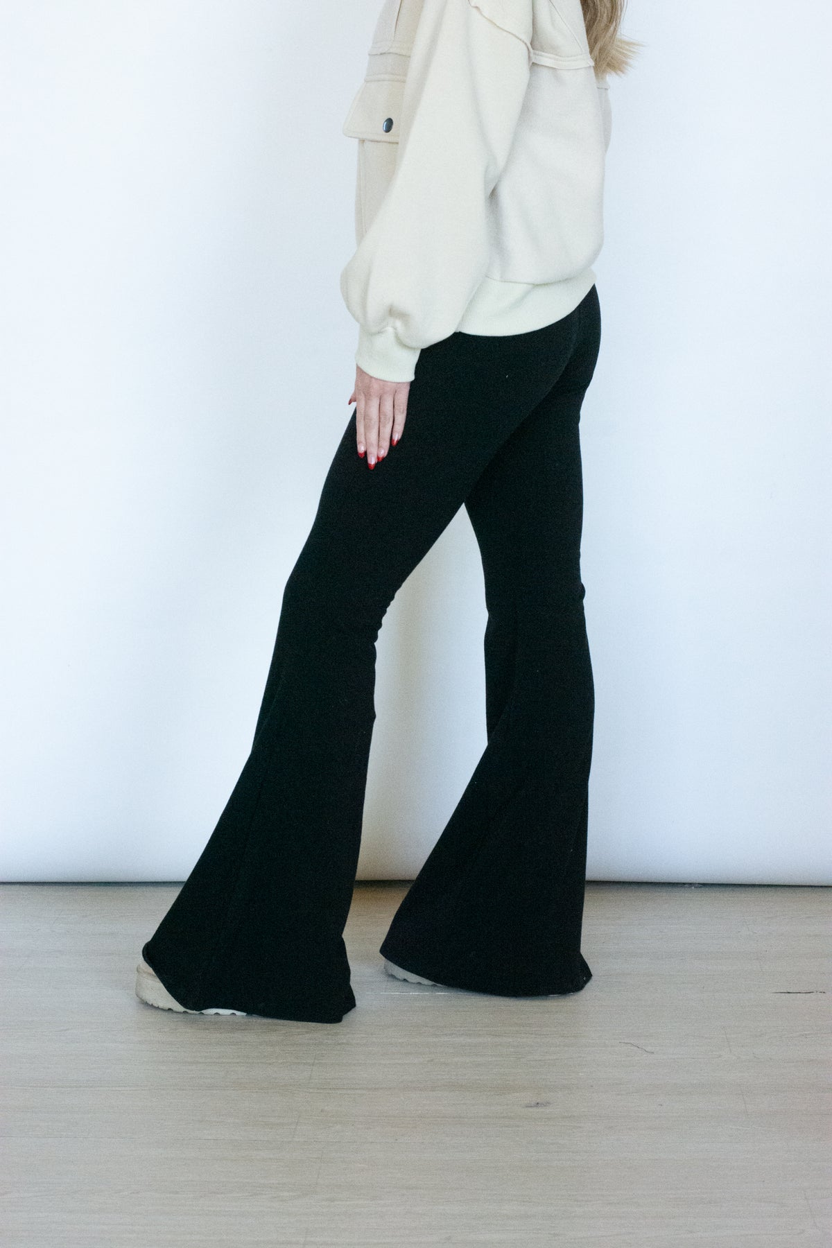 Cozier Than Ever Black Jersey Flare Pant – Apricot Lane Boutique - Peoria
